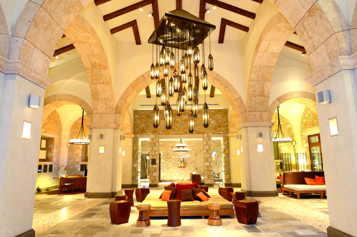 hotel management courses